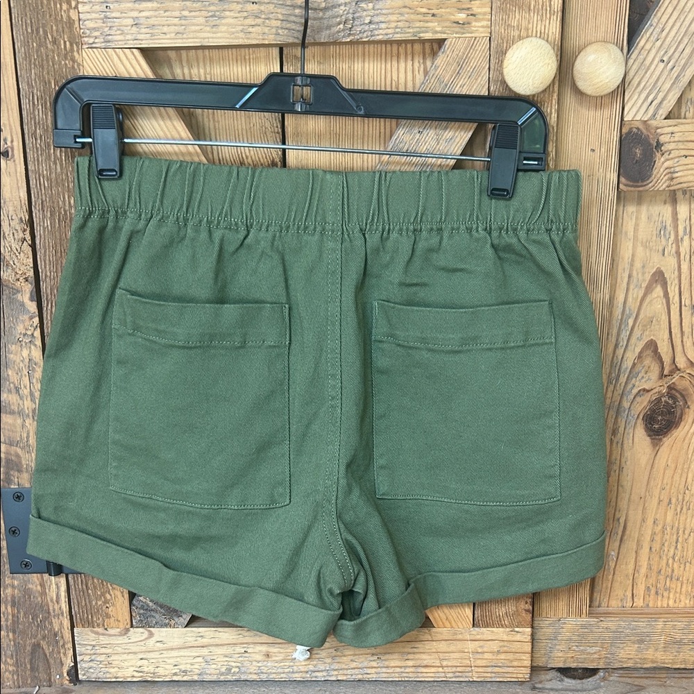 No Boundaries Olive High Waist Women's Shorts - Picture 2 of 4
